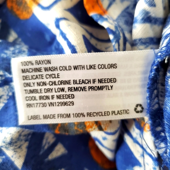 Blue and White Geometric Pattern Dress - Picture 6 of 15